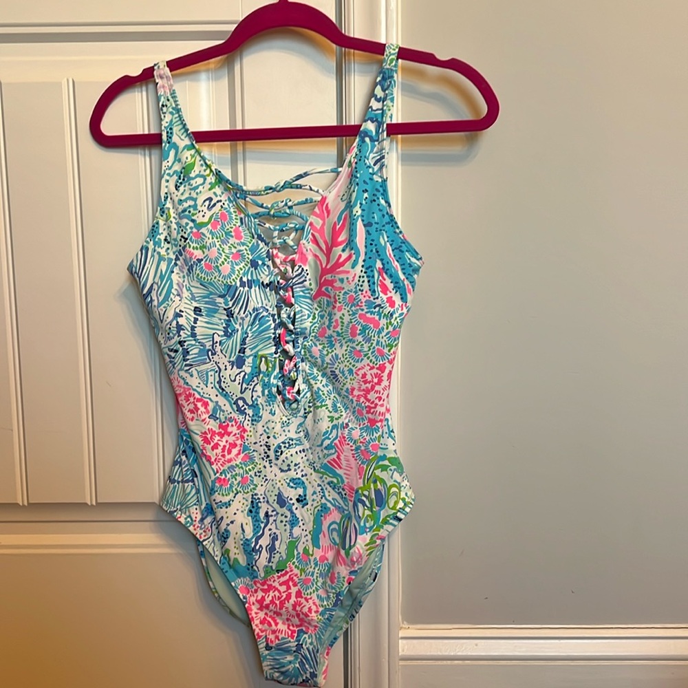 Lilly Pulitzer Sink or Swim Coral Isle Lattice one piece swimsuit, size 6